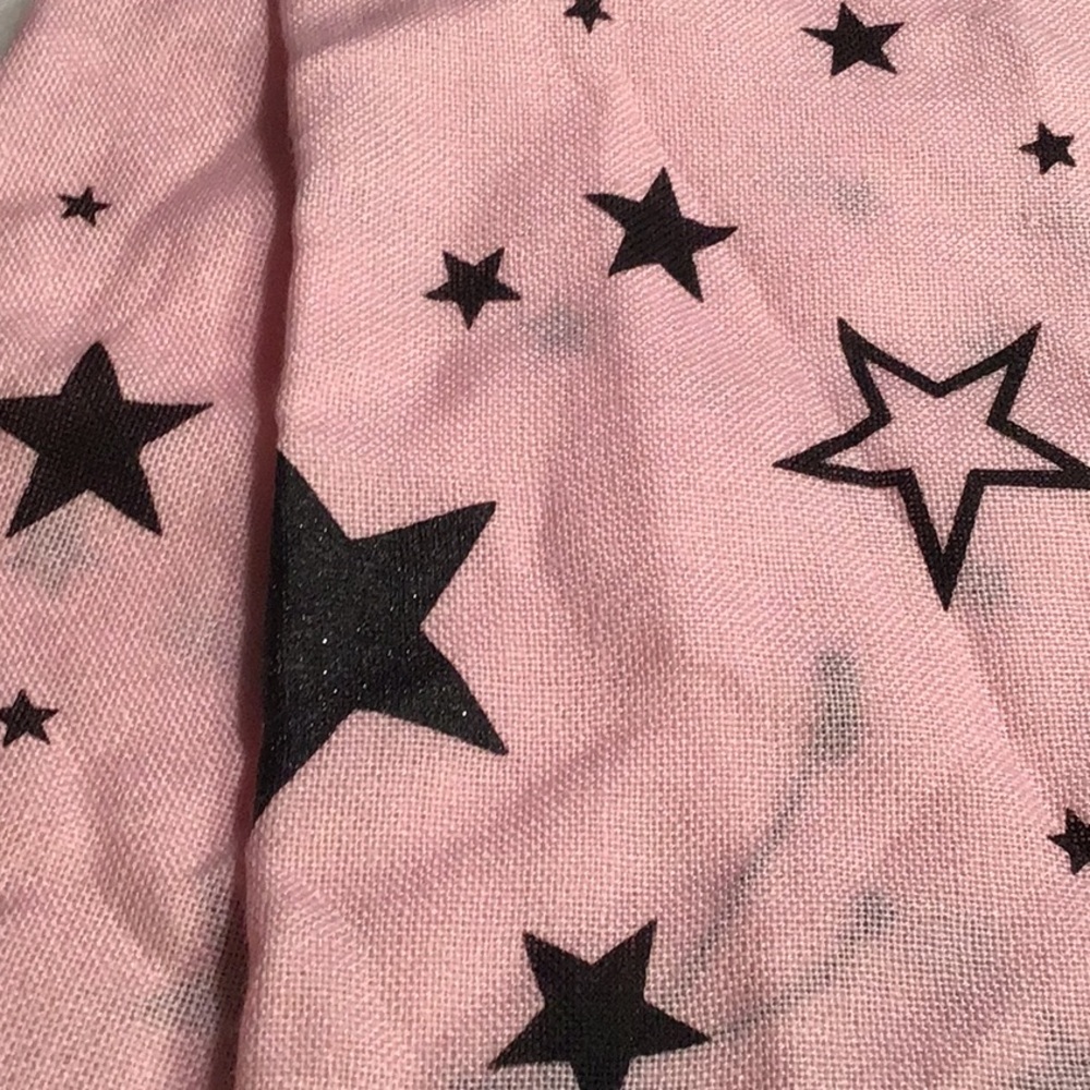 Victoria’s Secret - blanket scarf  76” x 30” NWOT - Picture 5 of 6